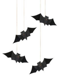 hanging bats halloween meri meri