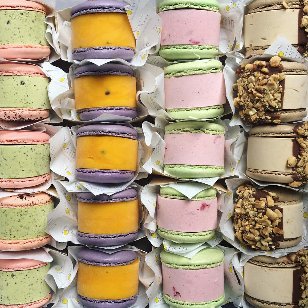 The most delicious Macaron Ice Cream Sandwiches from Yolkin